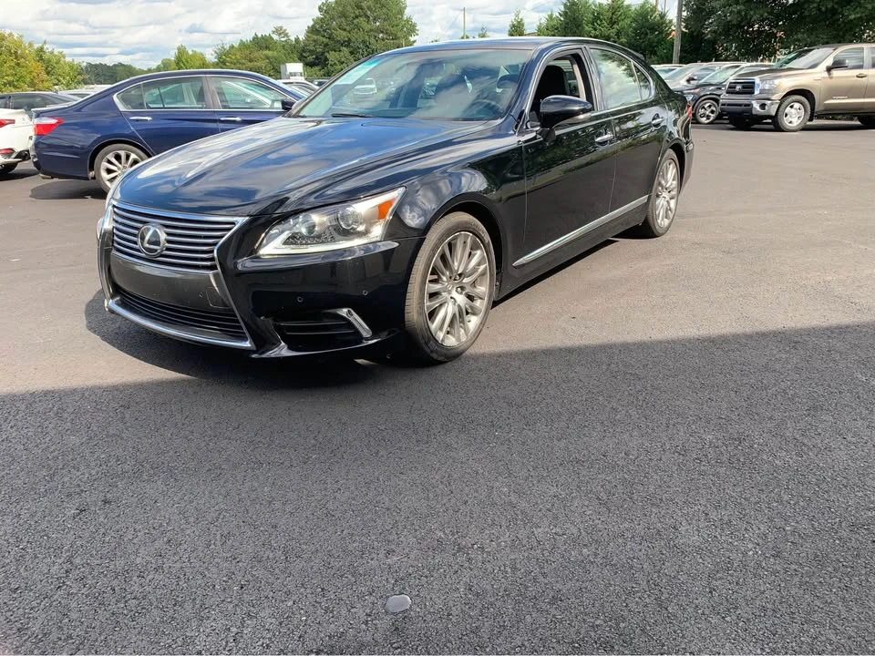2013 Lexus LS 4th Gen - Image 12 of 13