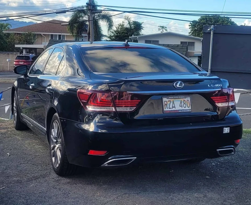 2013 Lexus LS 4th Gen - Image 3 of 4