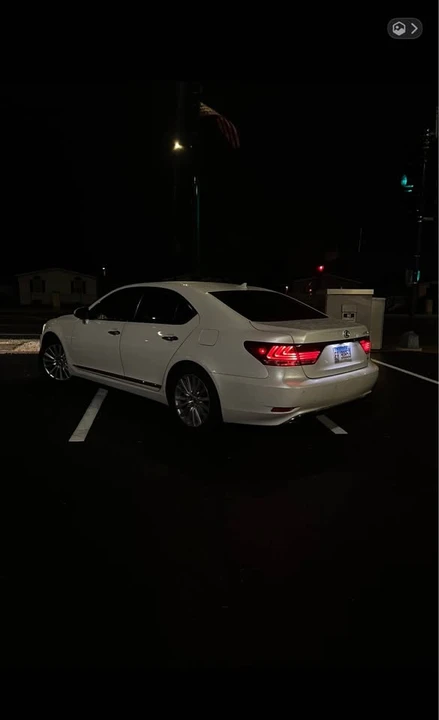 2013 Lexus LS 4th Gen - Image 3 of 3