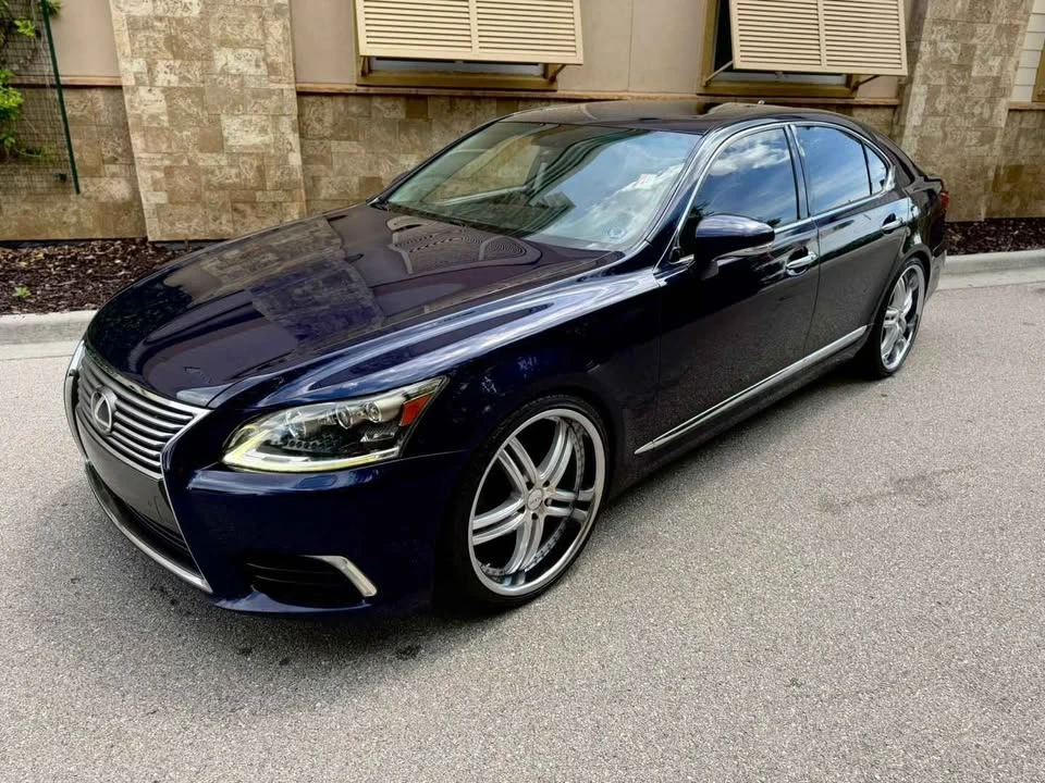 2013 Lexus LS 4th Gen - Image 5 of 20