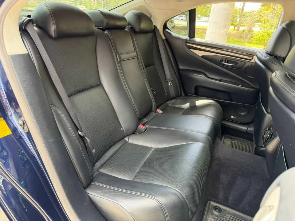 2013 Lexus LS 4th Gen - Image 20 of 20