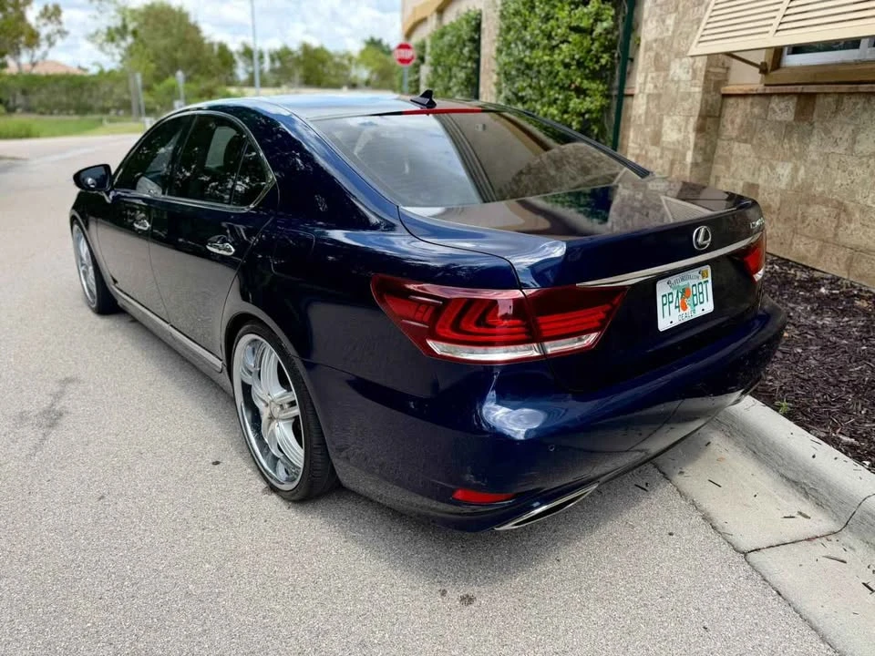 2013 Lexus LS 4th Gen - Image 6 of 20