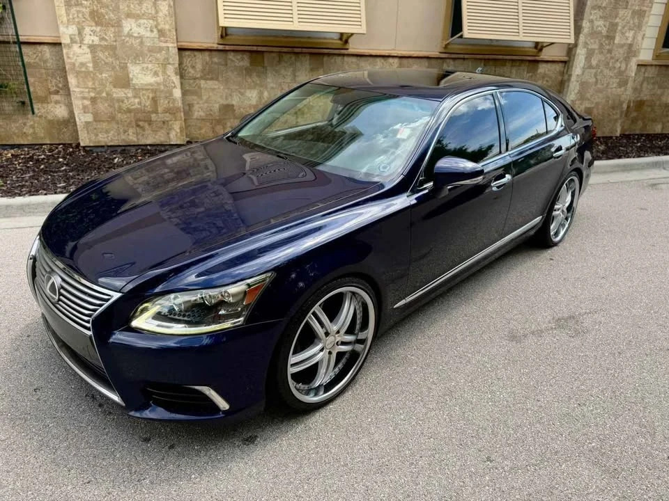 2013 Lexus LS 4th Gen - Image 2 of 20
