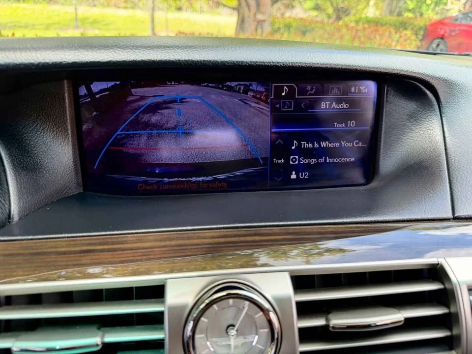 2013 Lexus LS 4th Gen - Image 14 of 20