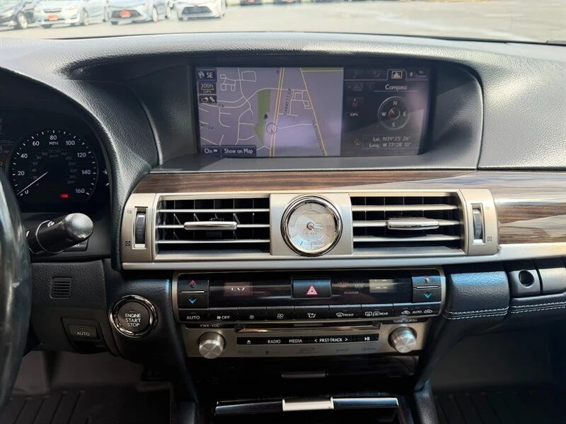 2013 Lexus LS 4th Gen - Image 6 of 20