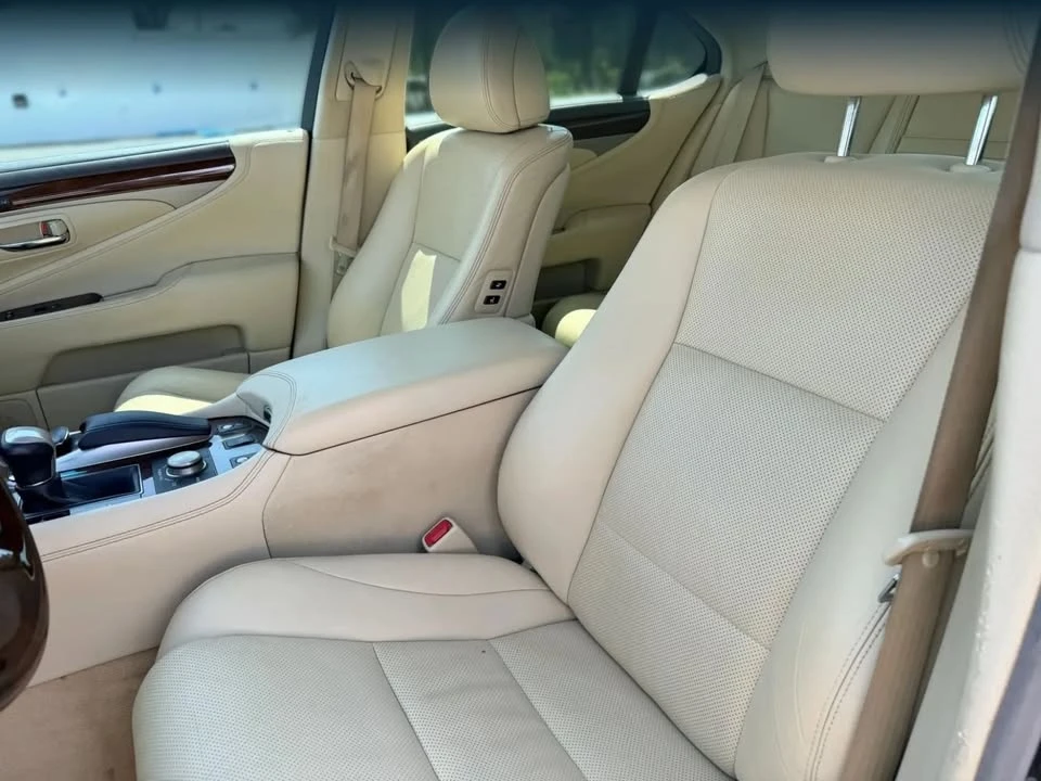 2013 Lexus LS 4th Gen - Image 8 of 11