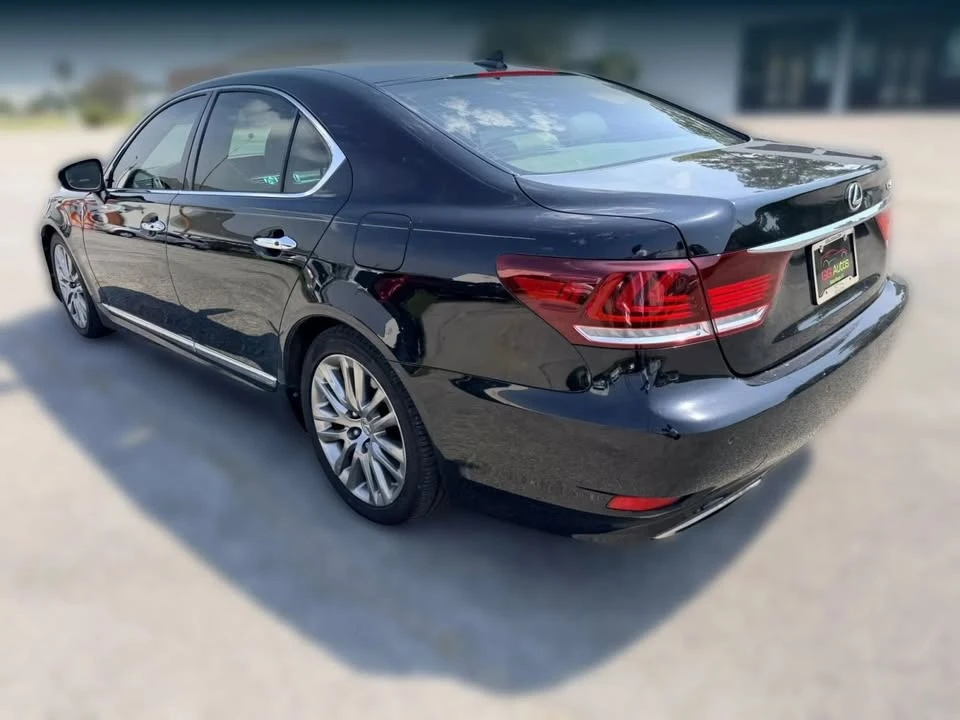 2013 Lexus LS 4th Gen - Image 6 of 11