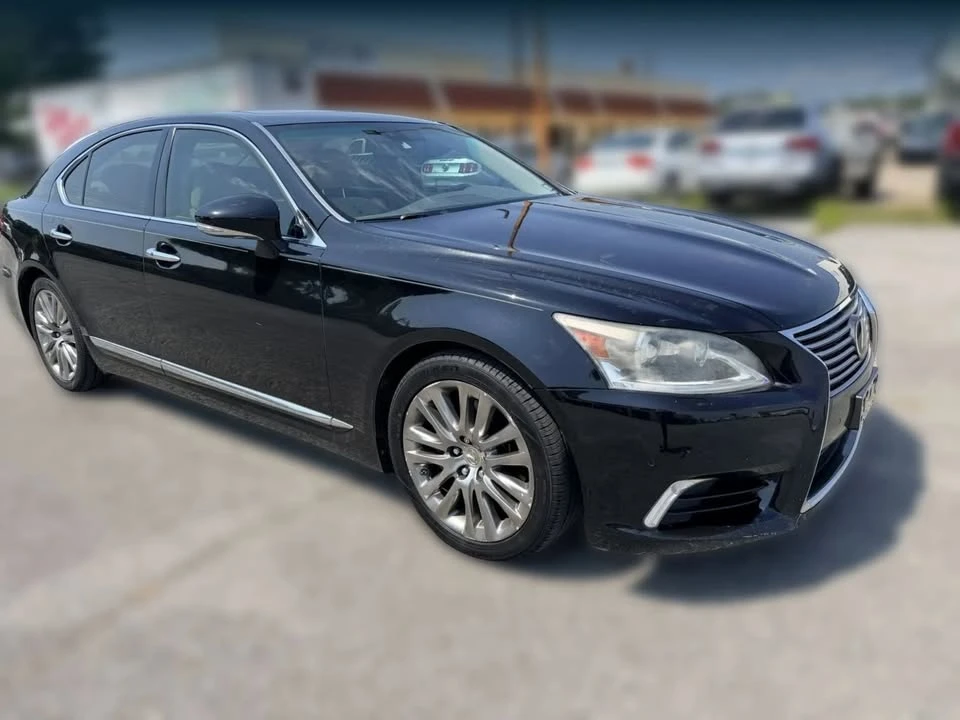 2013 Lexus LS 4th Gen - Image 3 of 11