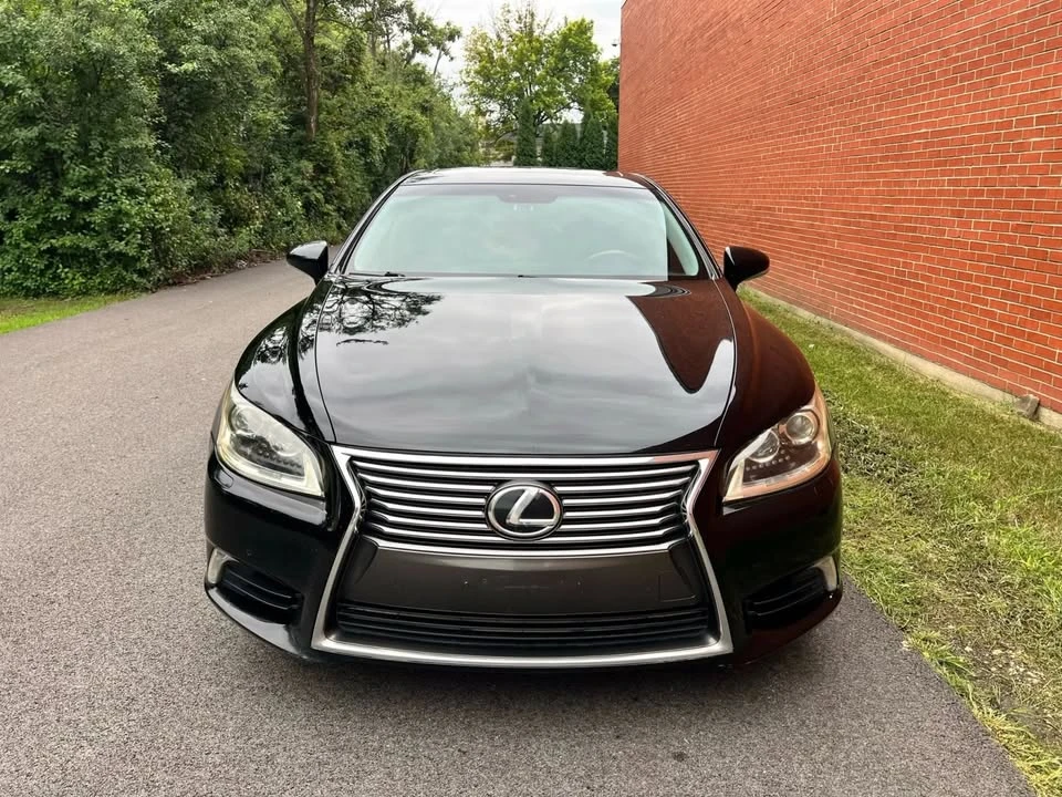 2013 Lexus LS 4th Gen - Image 2 of 20
