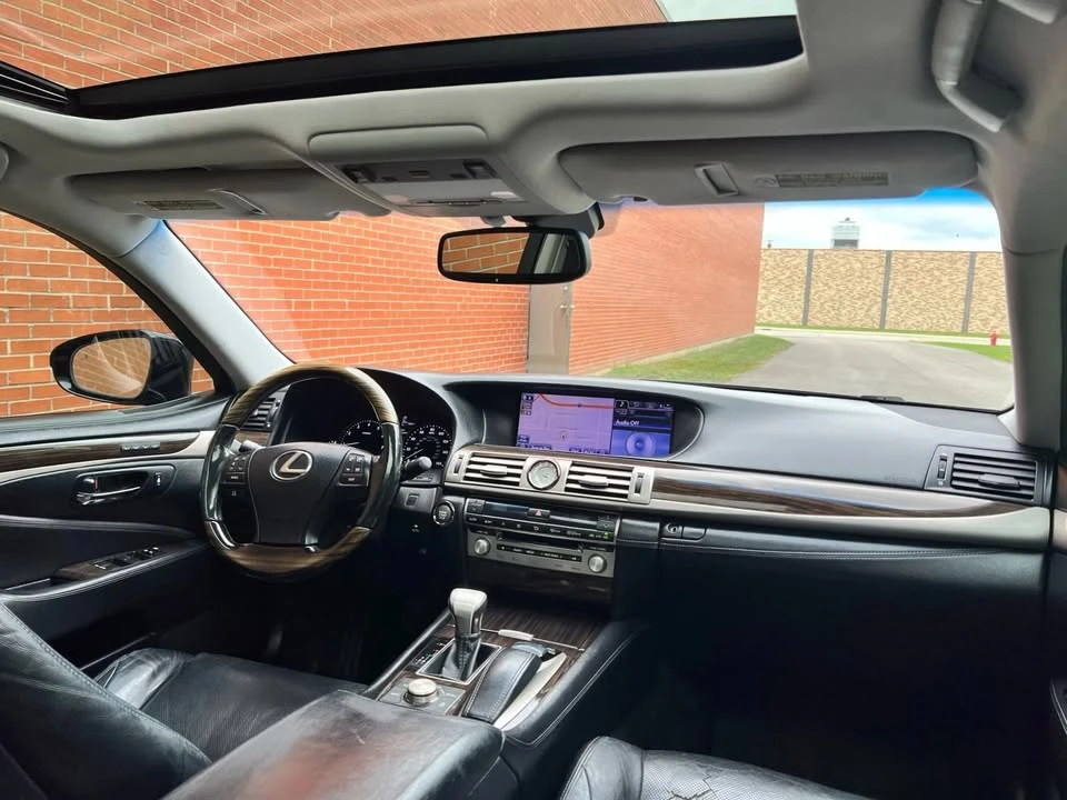 2013 Lexus LS 4th Gen - Image 5 of 20