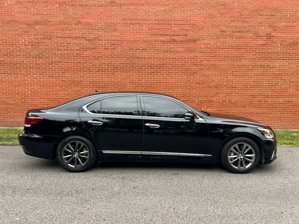 2013 Lexus LS 4th Gen - Image 3 of 20