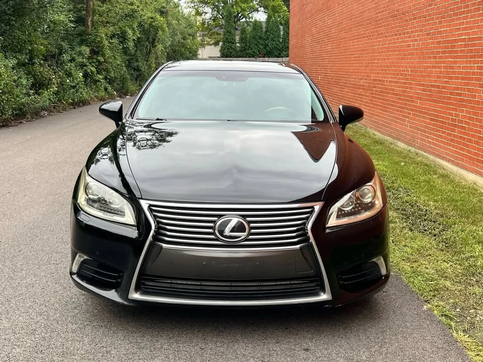 2013 Lexus LS 4th Gen - Image 12 of 20