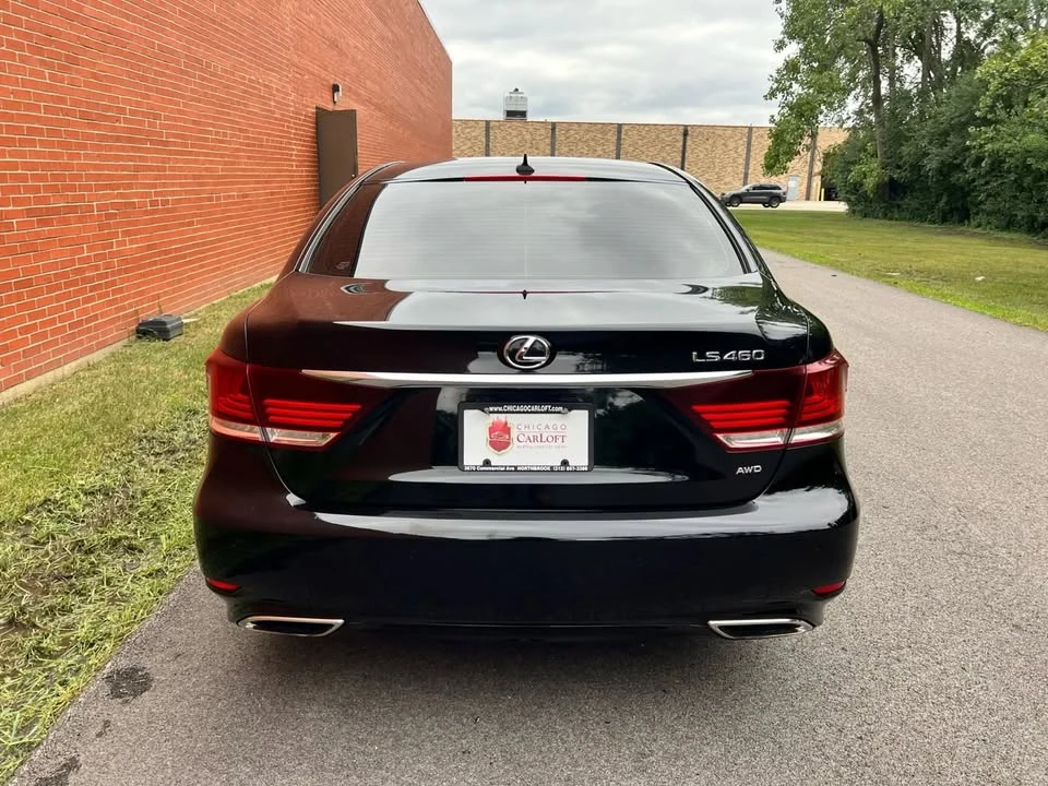 2013 Lexus LS 4th Gen - Image 18 of 20