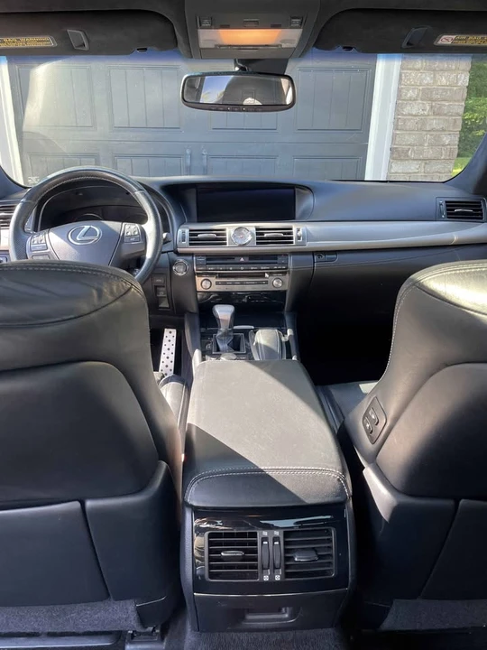 2013 Lexus LS 4th Gen - Image 2 of 5