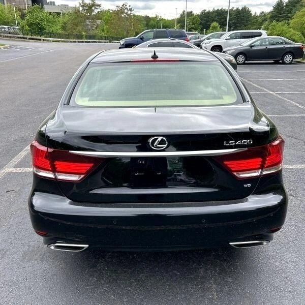 2013 Lexus LS 4th Gen - Image 7 of 12