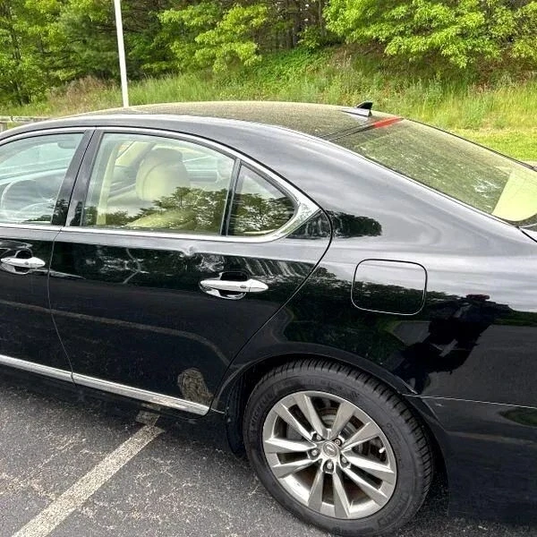 2013 Lexus LS 4th Gen - Image 6 of 12