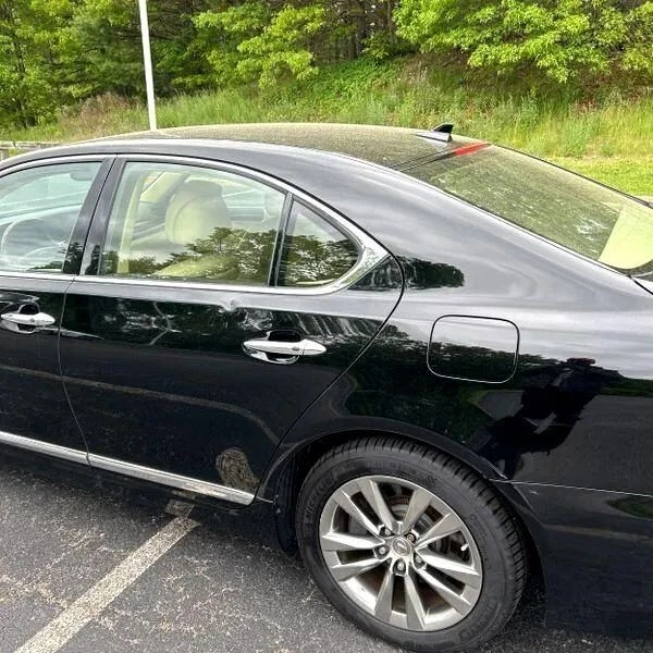 2013 Lexus LS 4th Gen - Image 6 of 12