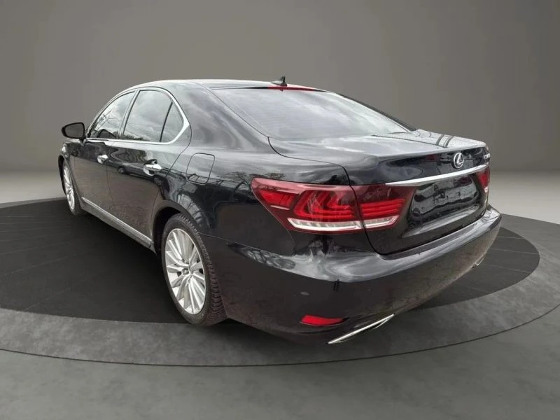2013 Lexus LS 4th Gen - Image 7 of 12