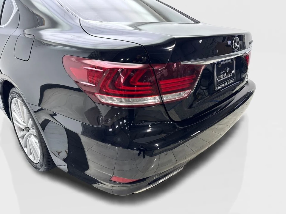 2013 Lexus LS 4th Gen - Image 19 of 21