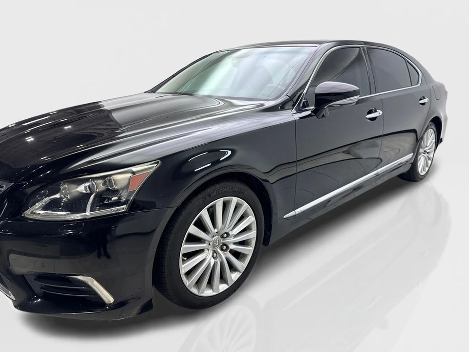 2013 Lexus LS 4th Gen - Image 11 of 21