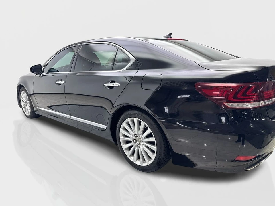 2013 Lexus LS 4th Gen - Image 14 of 21