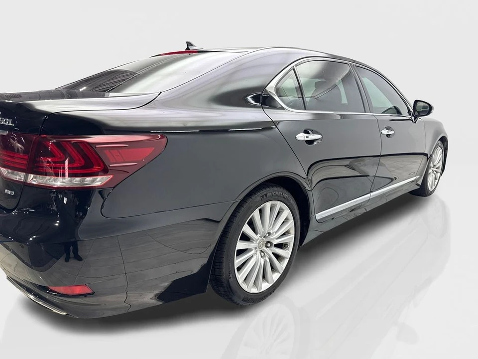 2013 Lexus LS 4th Gen - Image 13 of 21