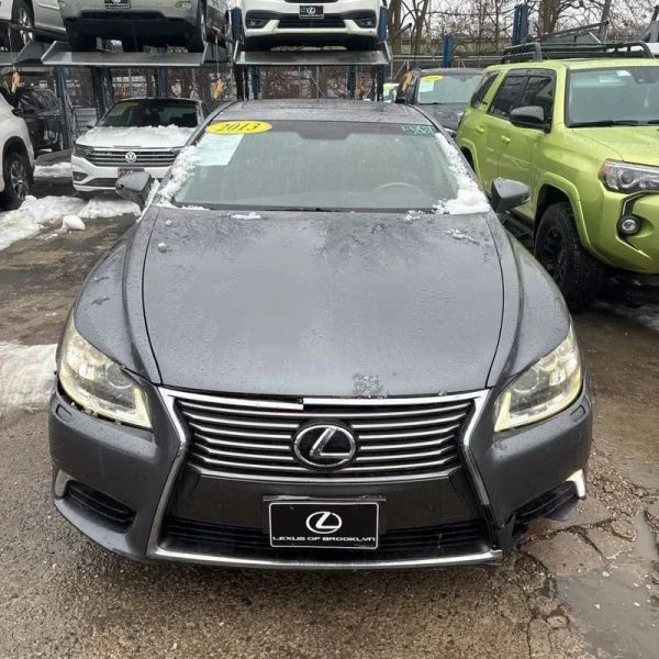 2013 Lexus LS 4th Gen - Image 10 of 12