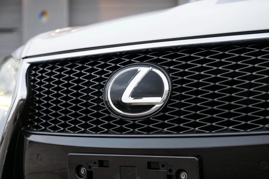 2013 Lexus LS 4th Gen - Image 31 of 31