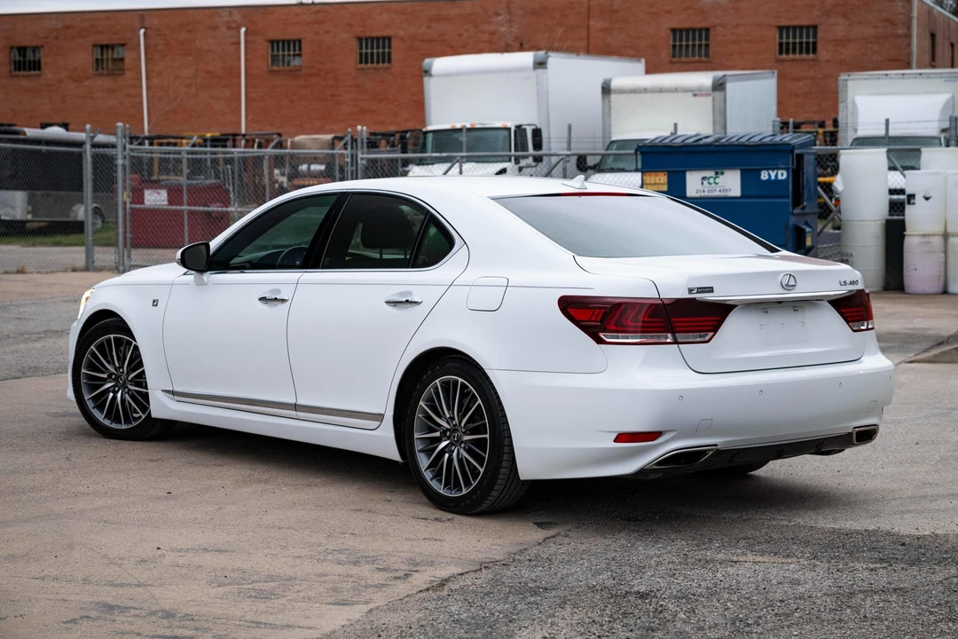 2013 Lexus LS 4th Gen - Image 6 of 31