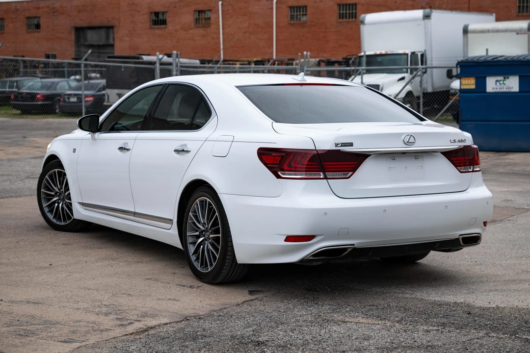 2013 Lexus LS 4th Gen - Image 7 of 31