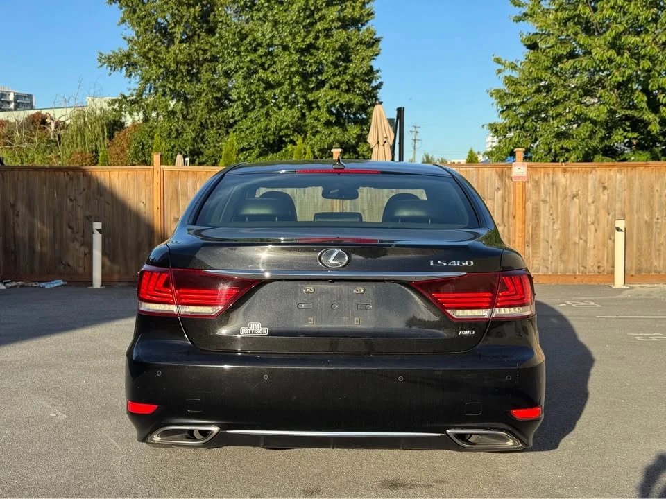 2013 Lexus LS 4th Gen - Image 7 of 21