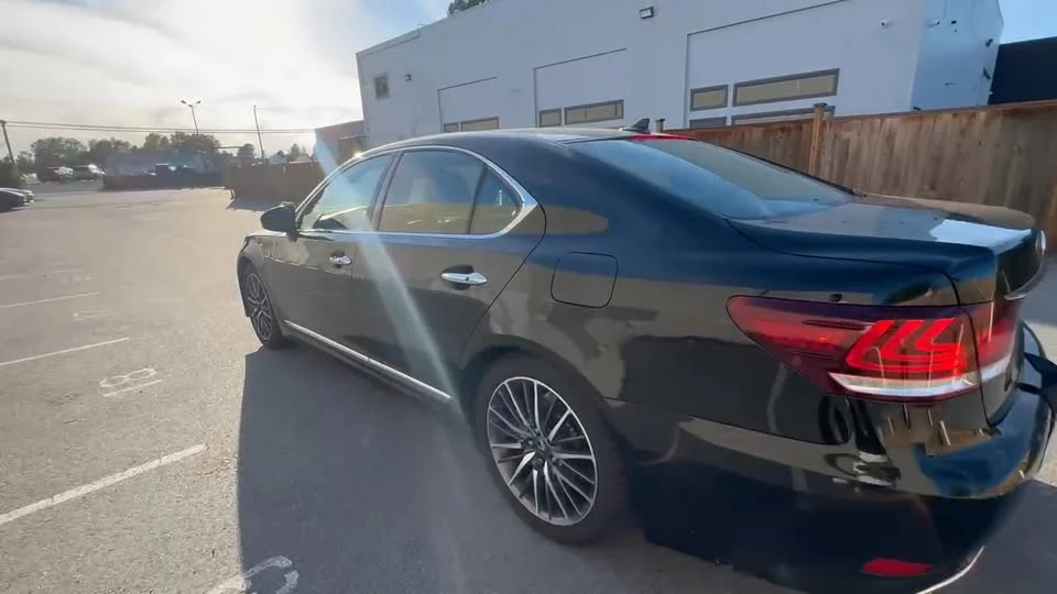 2013 Lexus LS 4th Gen - Image 21 of 21