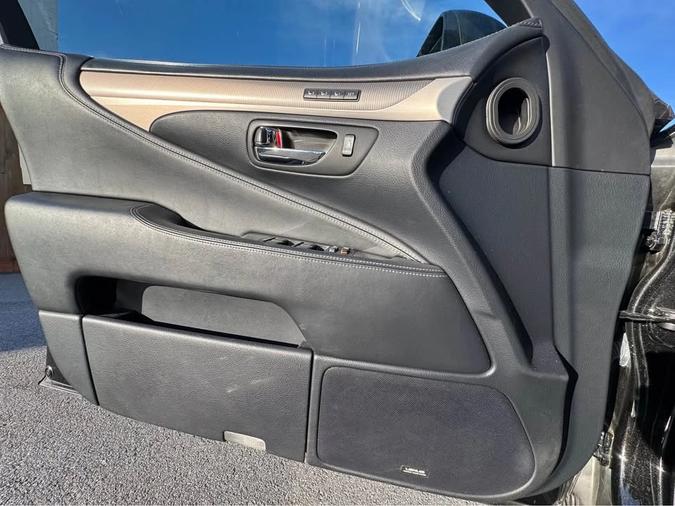 2013 Lexus LS 4th Gen - Image 13 of 21
