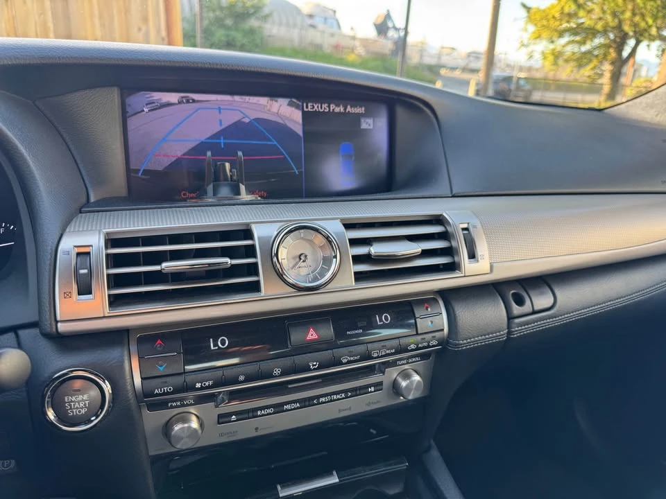 2013 Lexus LS 4th Gen - Image 16 of 21