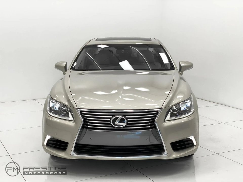 2013 Lexus LS 4th Gen - Image 27 of 31