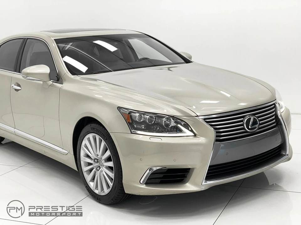 2013 Lexus LS 4th Gen - Image 9 of 31