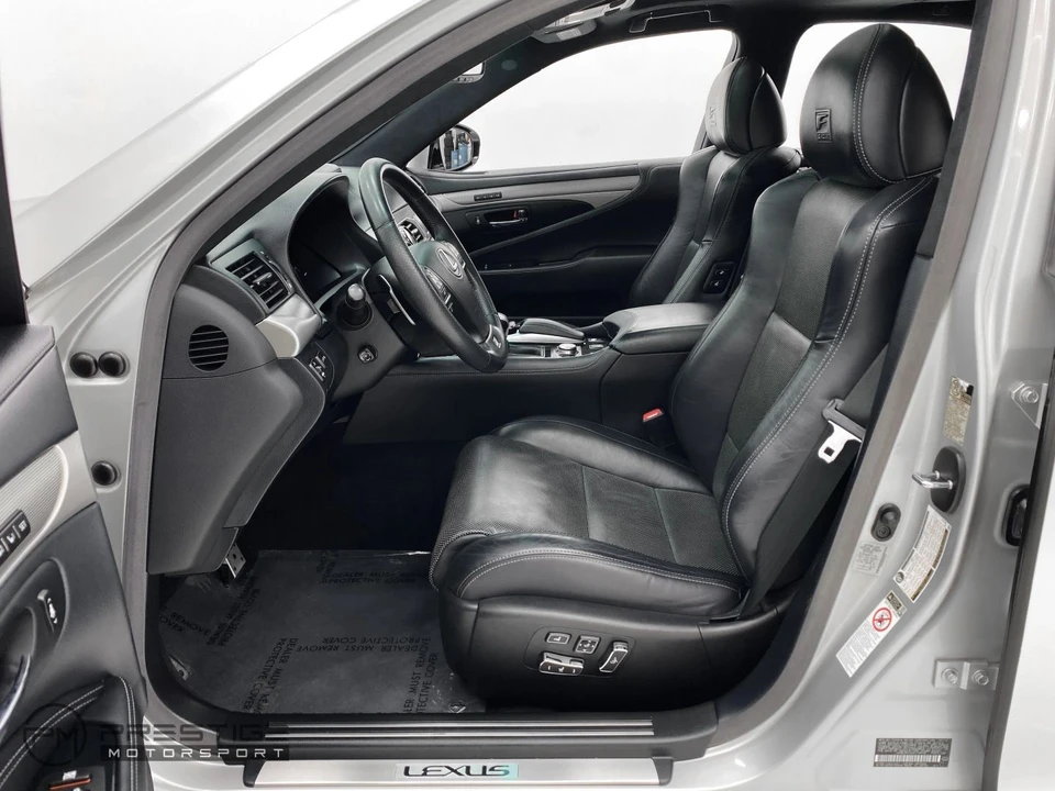 2013 Lexus LS 4th Gen - Image 17 of 31