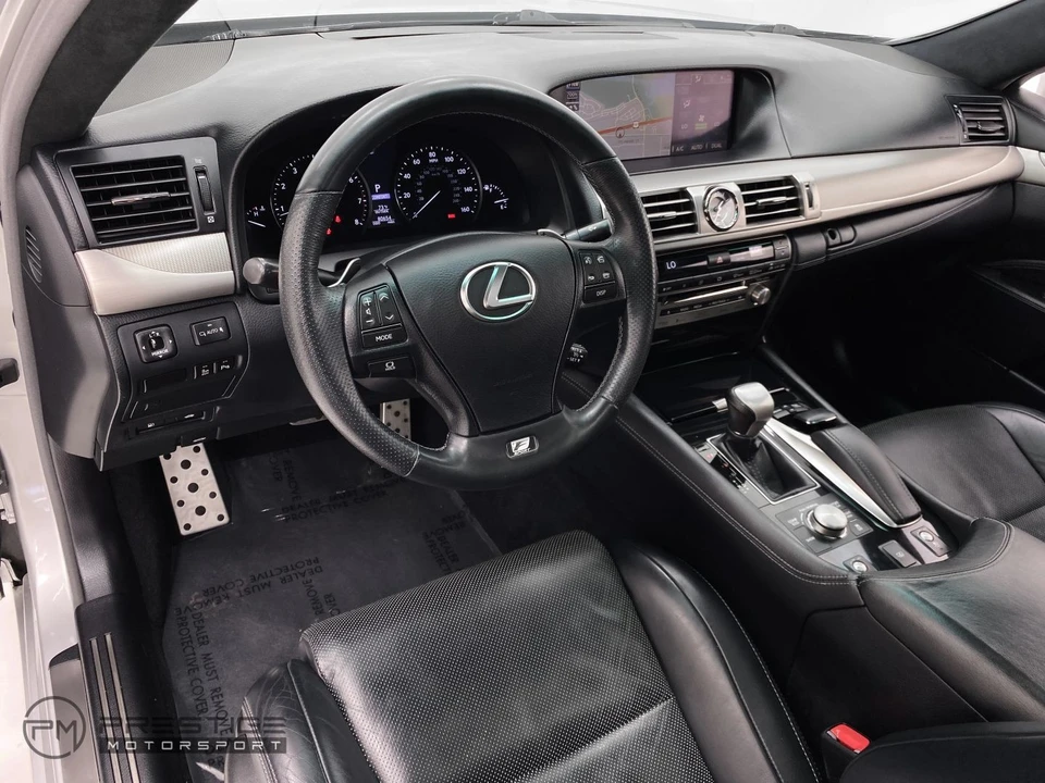 2013 Lexus LS 4th Gen - Image 18 of 31