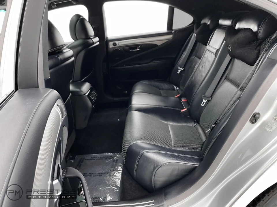 2013 Lexus LS 4th Gen - Image 24 of 31