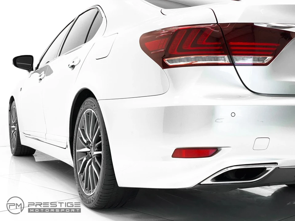 2013 Lexus LS 4th Gen - Image 12 of 31