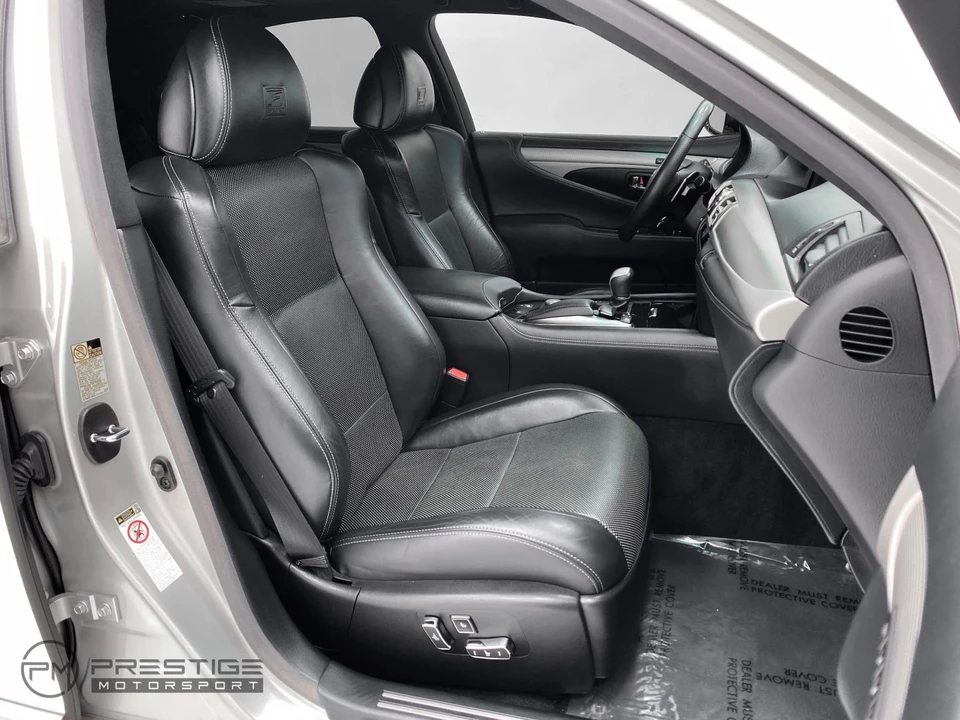 2013 Lexus LS 4th Gen - Image 16 of 31