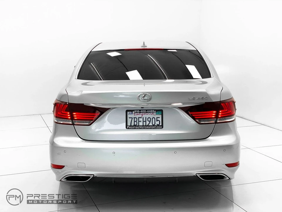 2013 Lexus LS 4th Gen - Image 26 of 31