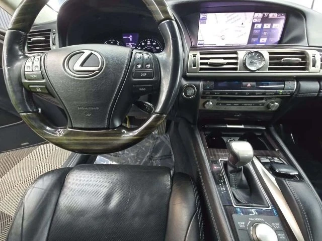 2013 Lexus LS 4th Gen - Image 6 of 8