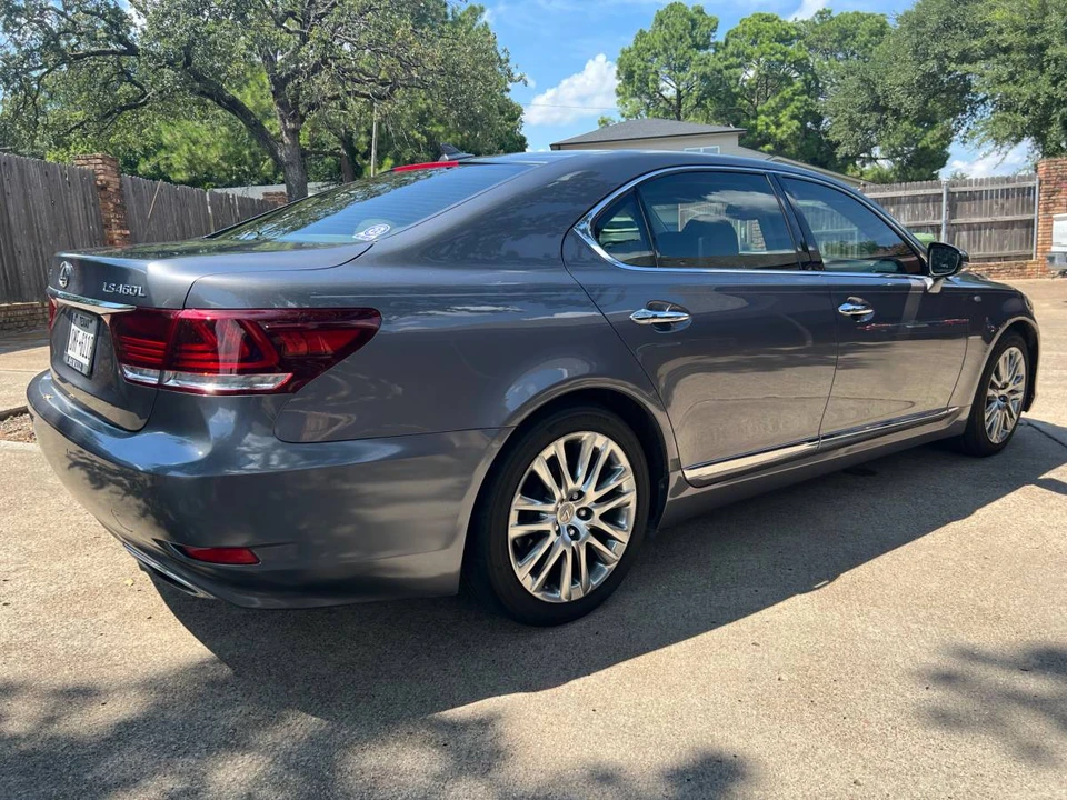 2013 Lexus LS 4th Gen - Image 7 of 16