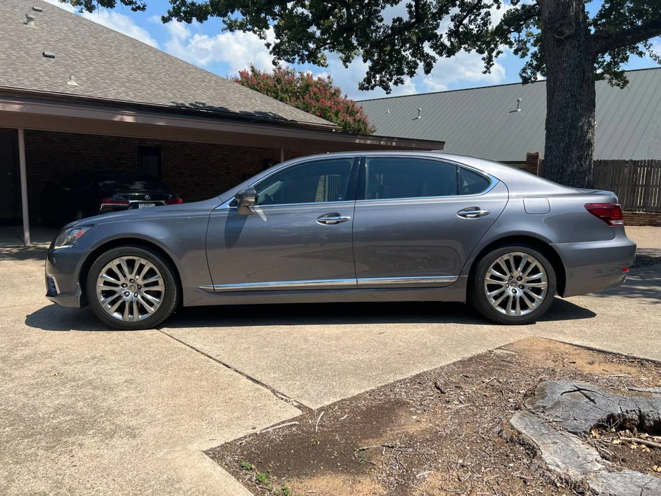 2013 Lexus LS 4th Gen - Image 4 of 16
