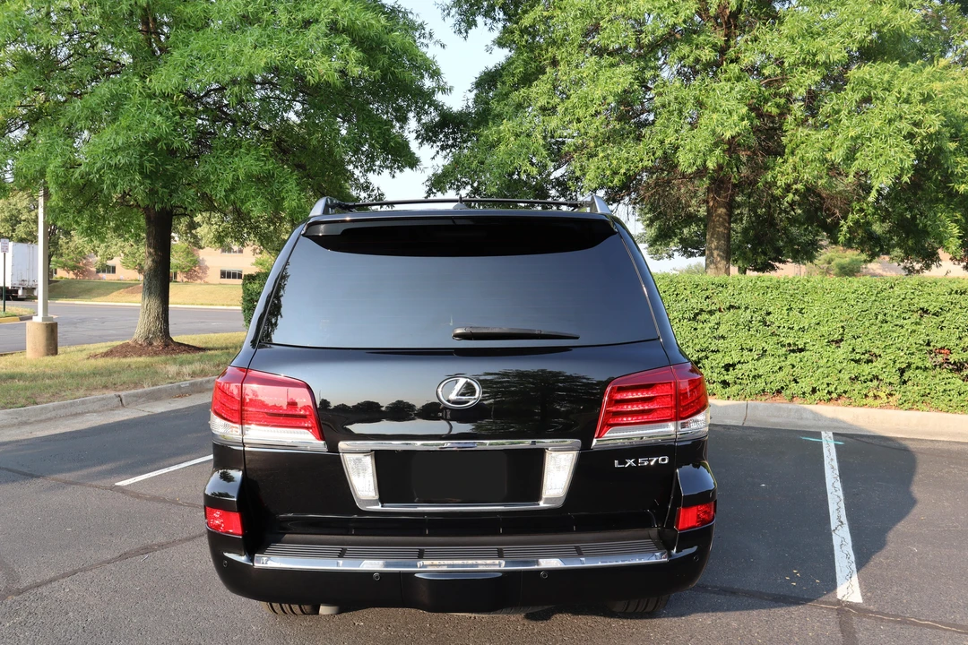 2013 Lexus LX 3rd Gen - Image 10 of 31
