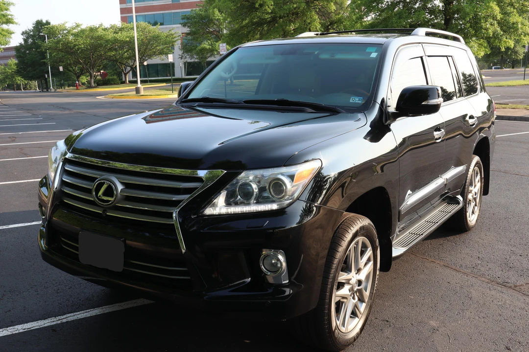 2013 Lexus LX 3rd Gen - Image 7 of 31