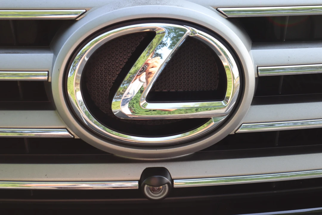 2013 Lexus LX 3rd Gen - Image 27 of 31