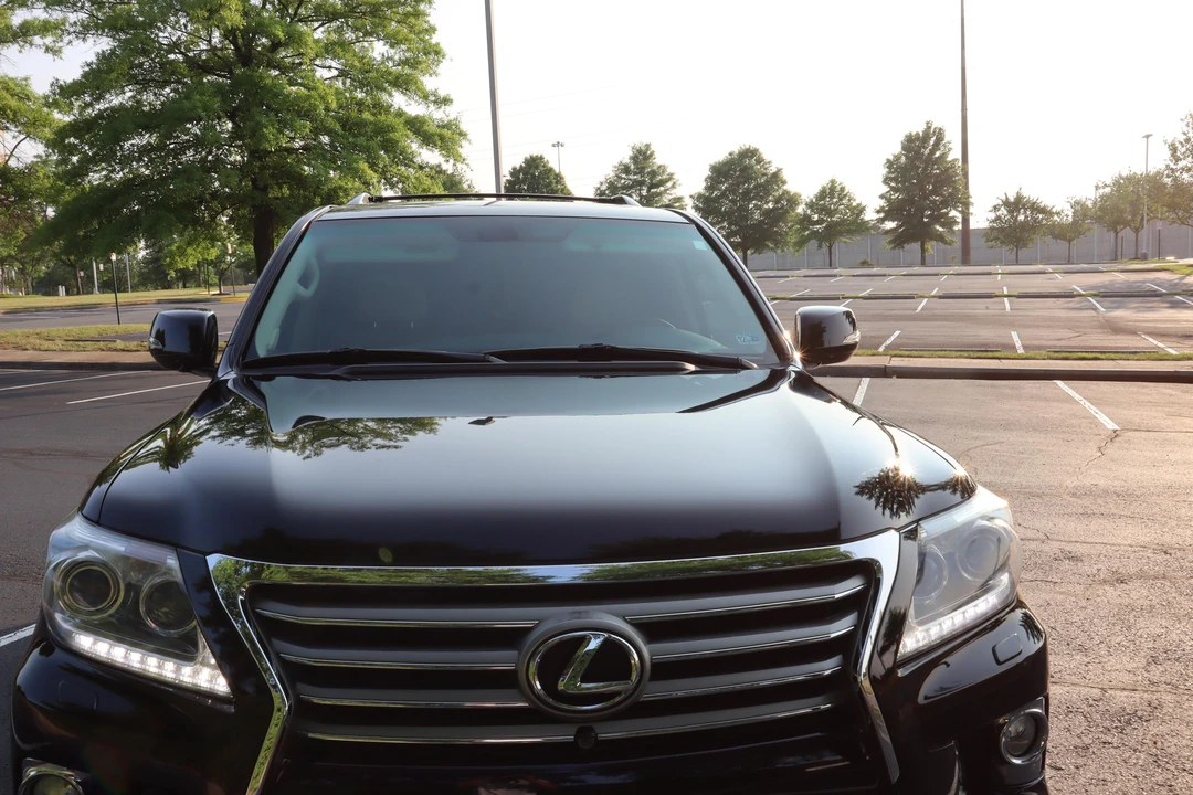 2013 Lexus LX 3rd Gen - Image 26 of 31