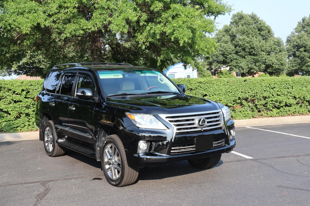 2013 Lexus LX 3rd Gen - Image 18 of 31